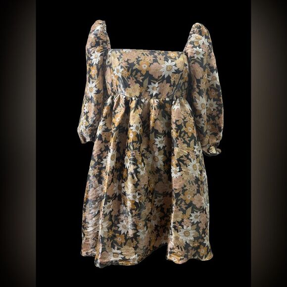 STORIA Babydoll Shimmer Puff Short Sleeve Floral Mini babydoll Dress Size Medium - Picture 1 of 13